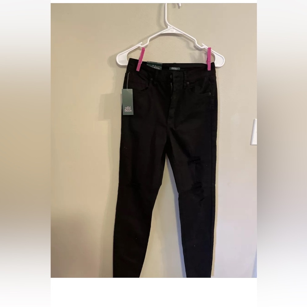WILD FABLE Women's Jeans Sz 4Black High Rise Skinny  Distressed Denim New W/tags